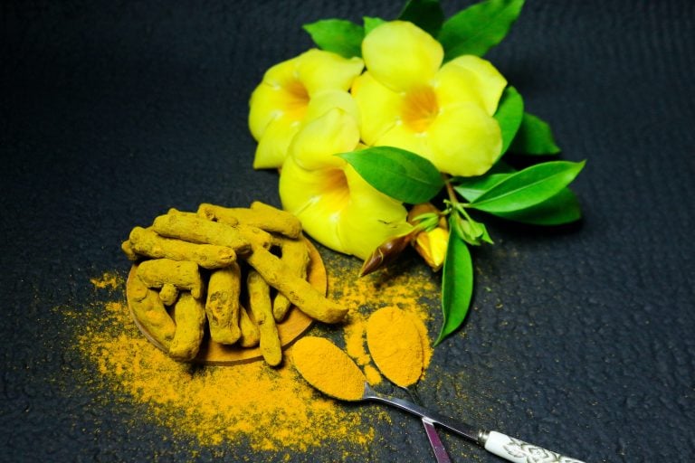 turmeric-face masks for glowing skin